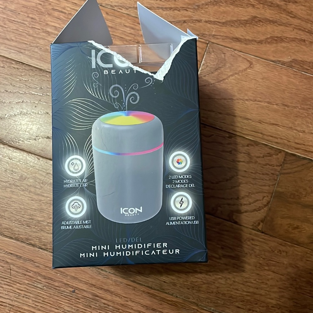 Icon beauty mini humidifier